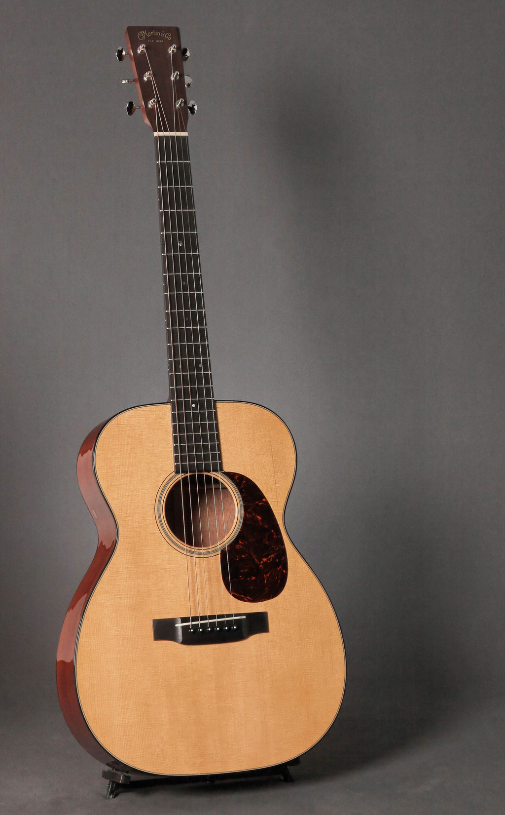 Martin 00-18V (discontinued spec)