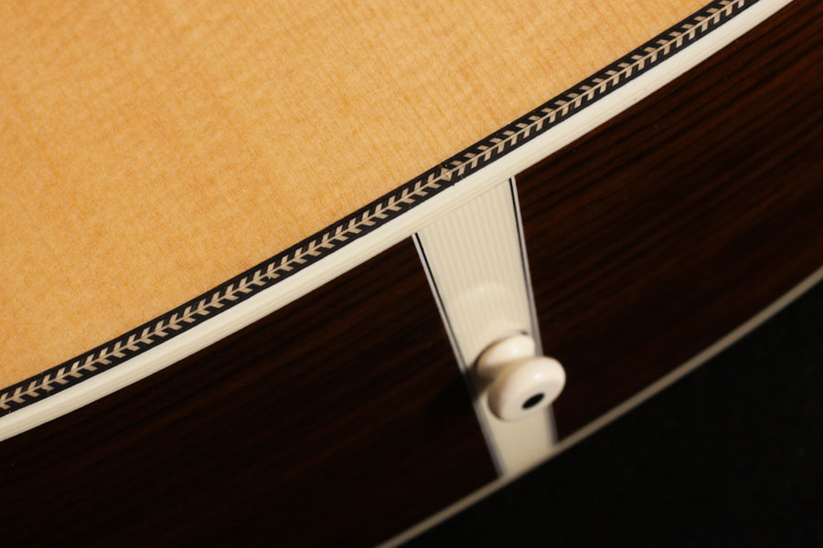 Martin 00-28VS Lefty (discontinued spec)