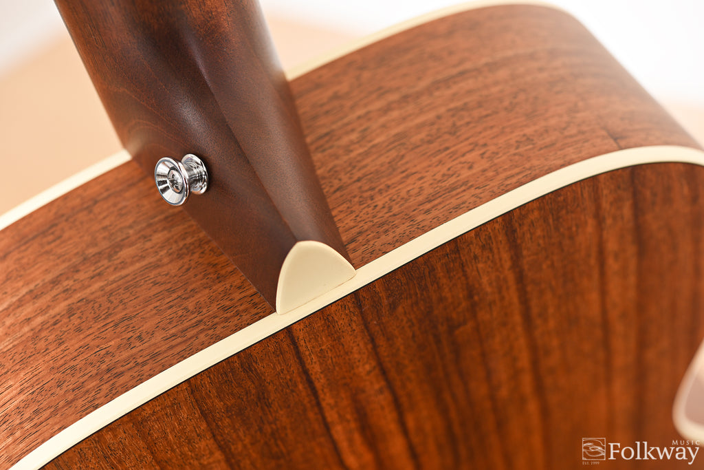Martin 000-16E (discontinued spec)