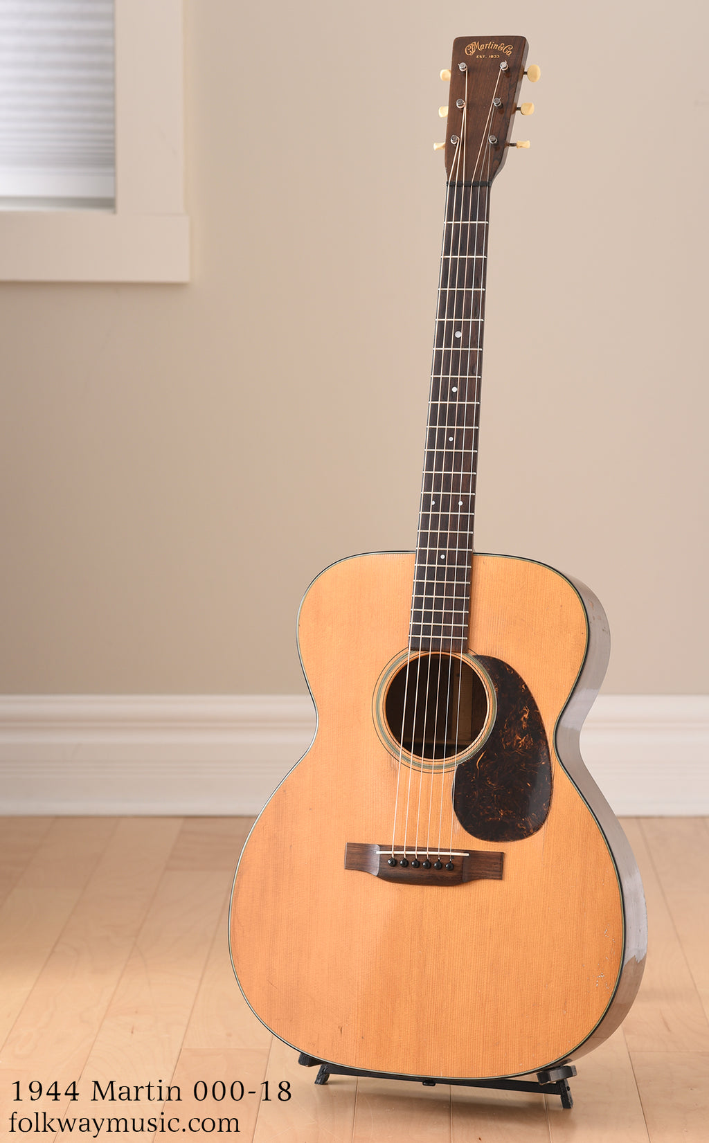 1944 Martin 000-18