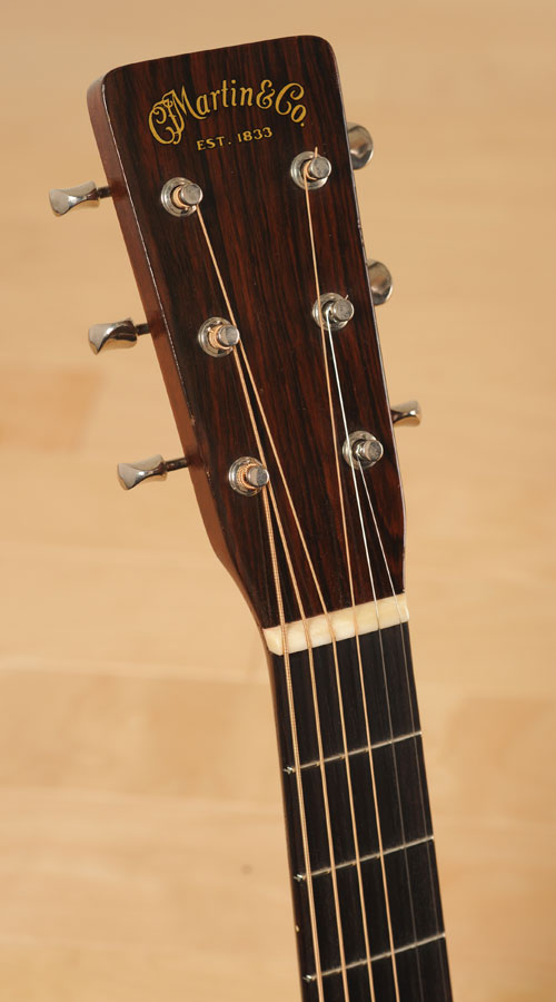 1952 Martin 000-18