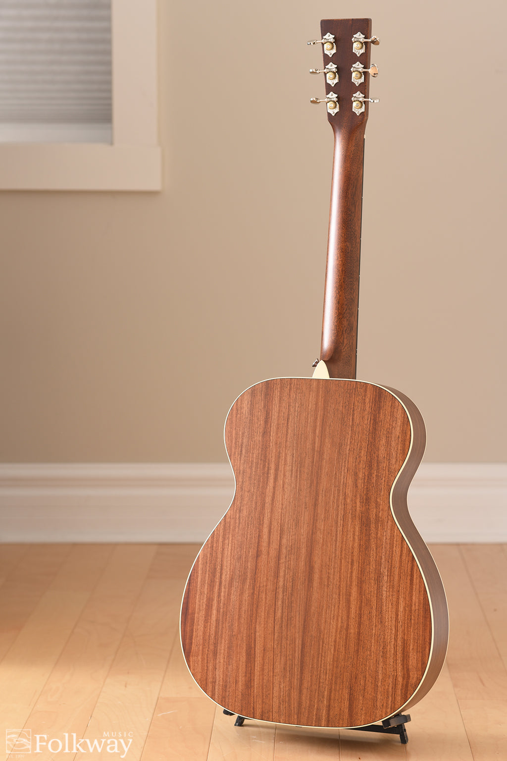 Martin 00-16E (discontinued spec)