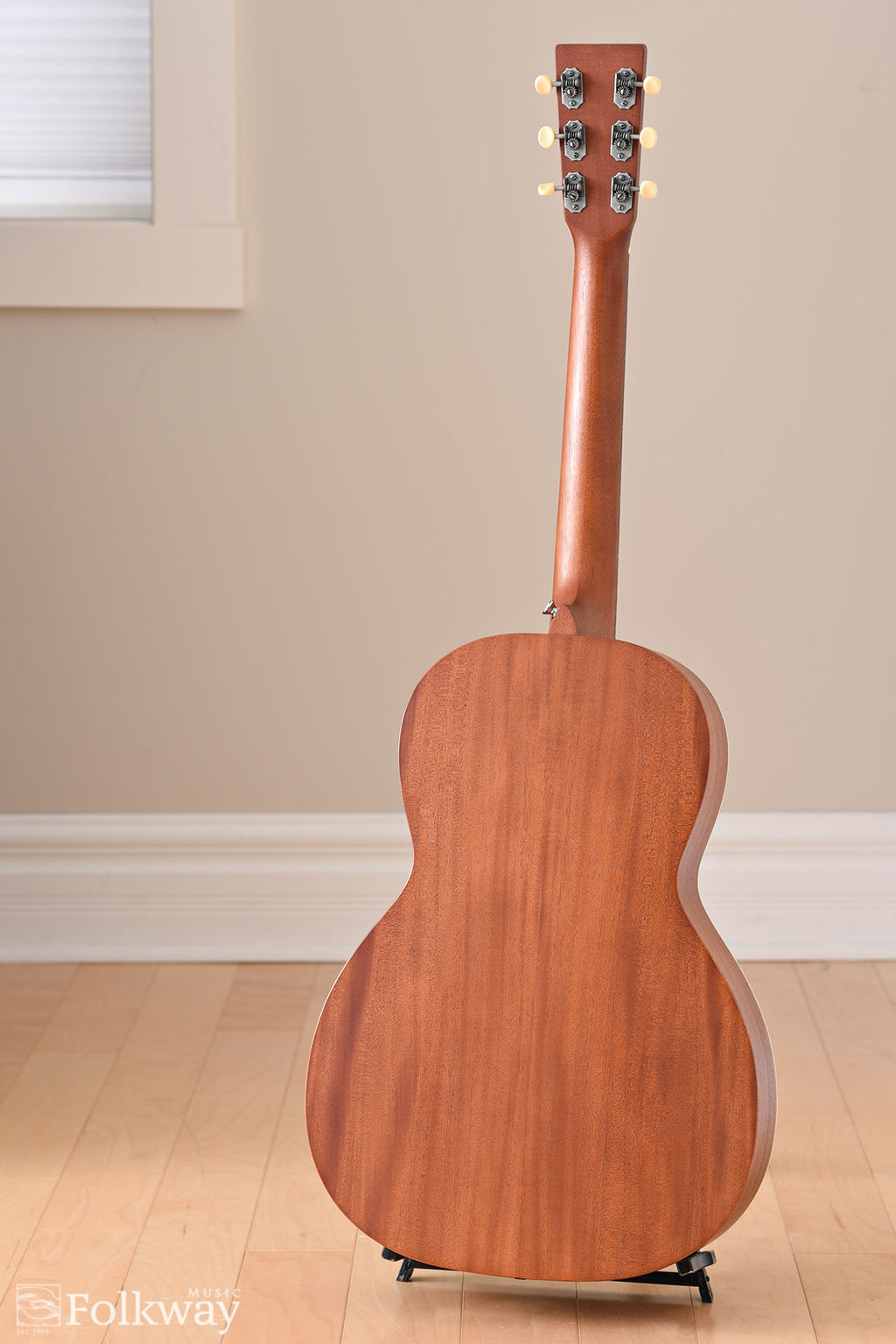2016 Martin 00-17SE Whiskey Sunset