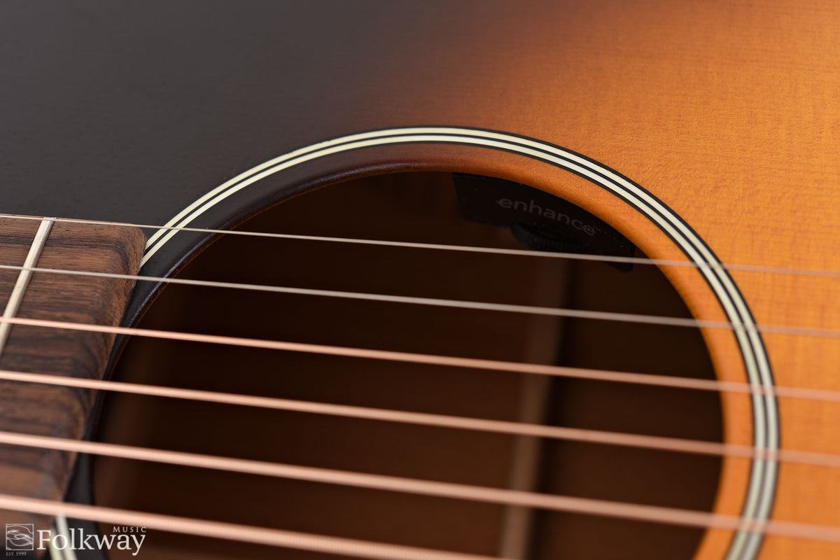 2016 Martin 00-17SE Whiskey Sunset