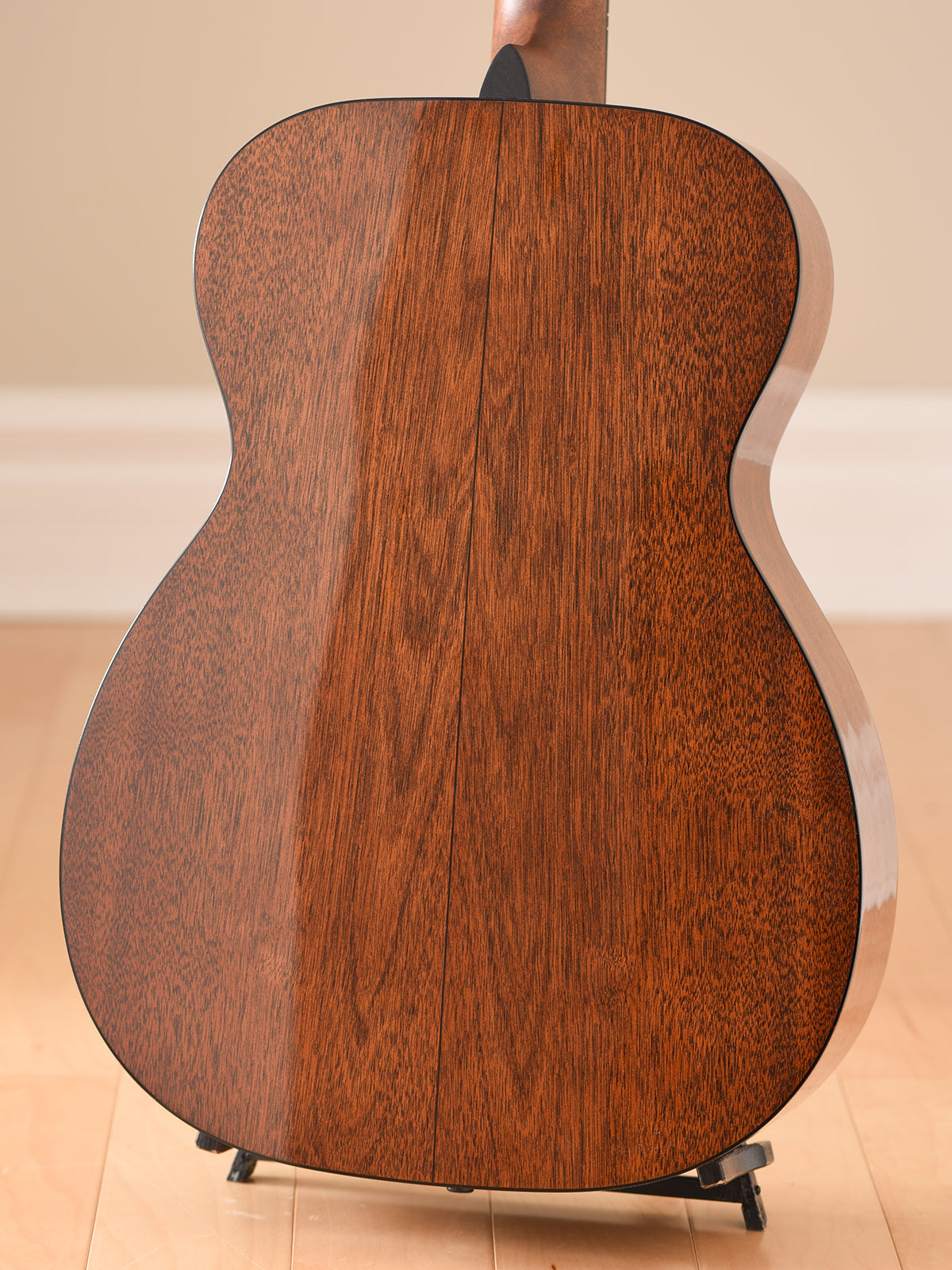 Martin 00-18 (discontinued spec)