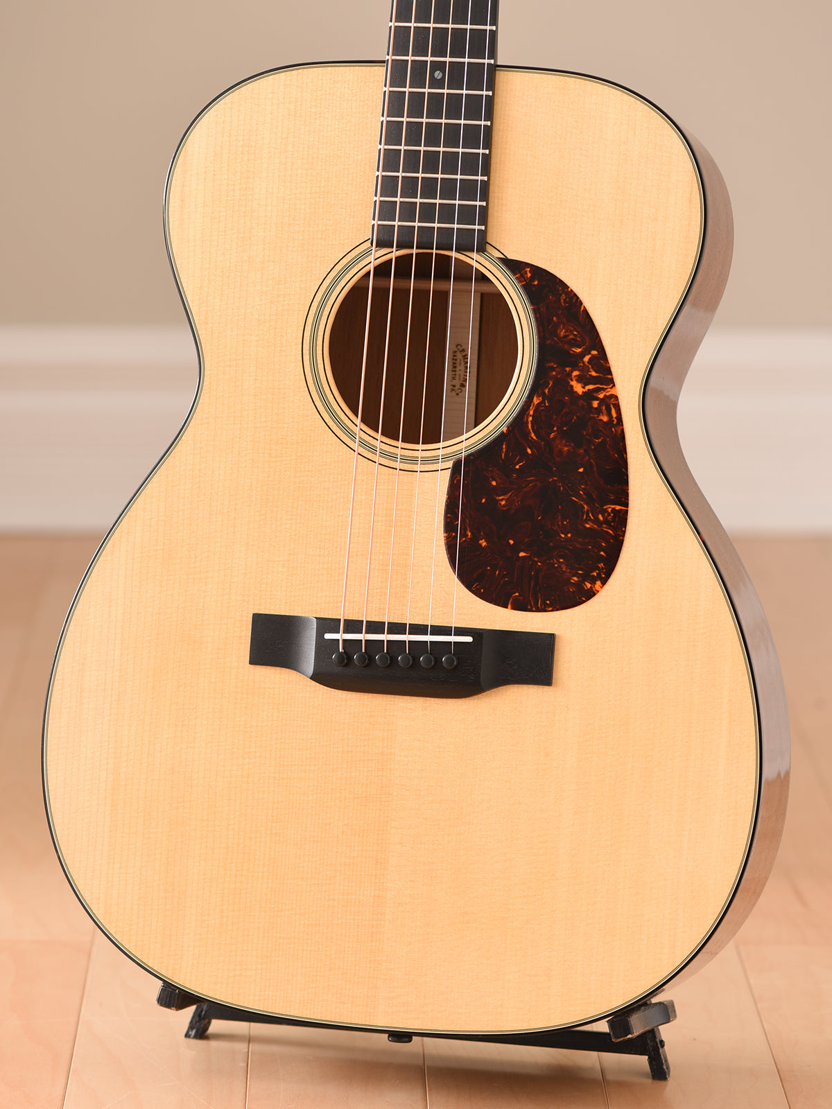 Martin 00-18 (discontinued spec)