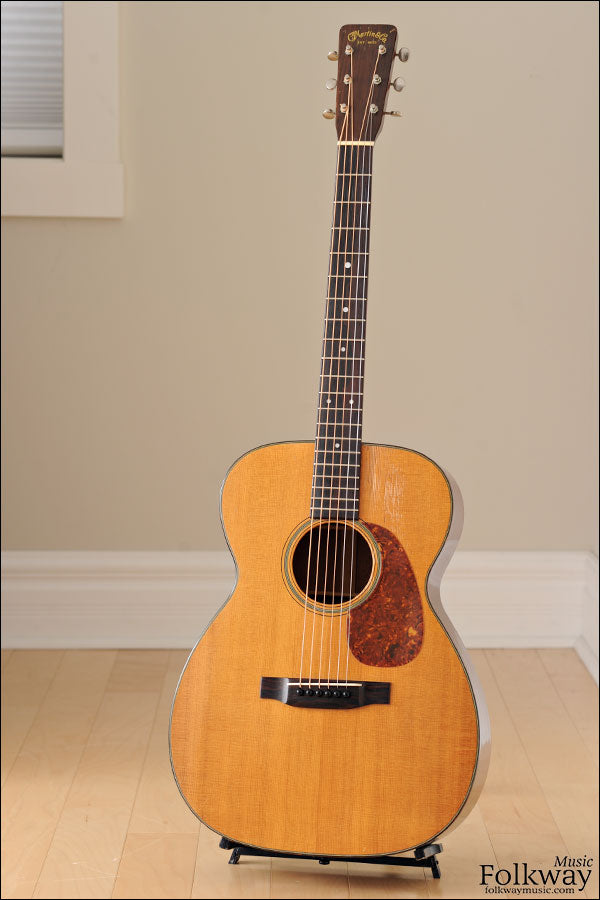 1957 Martin 00-18
