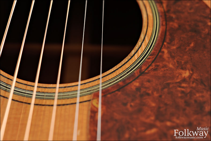 1957 Martin 00-18