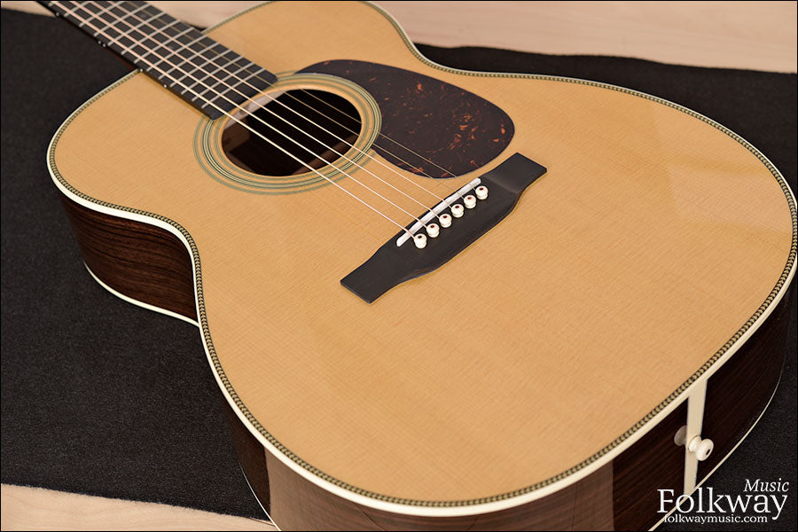 Martin 00-28 (discontinued spec)
