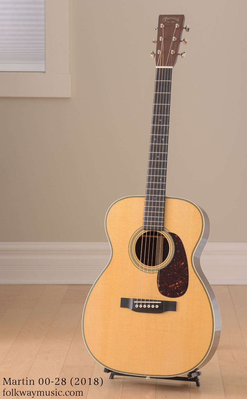 2017 Martin 00-28