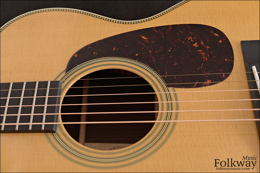 Martin 00-28 (discontinued spec)