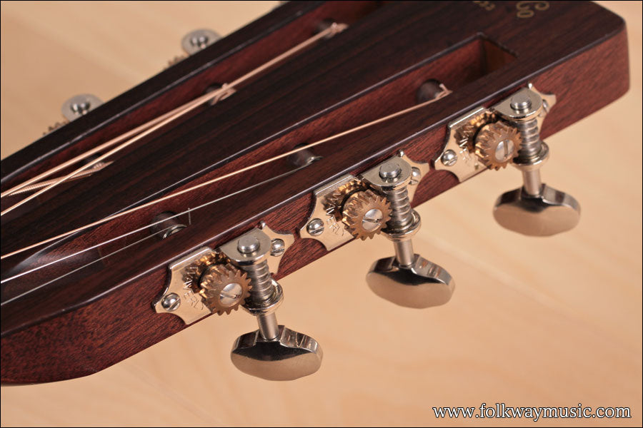 2013 Martin 000-28vs