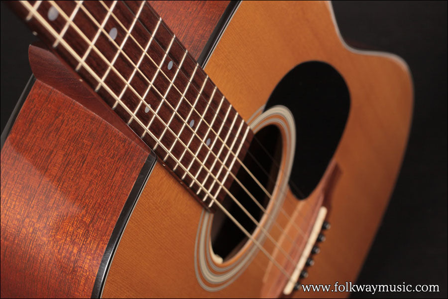 2001 Martin D-18