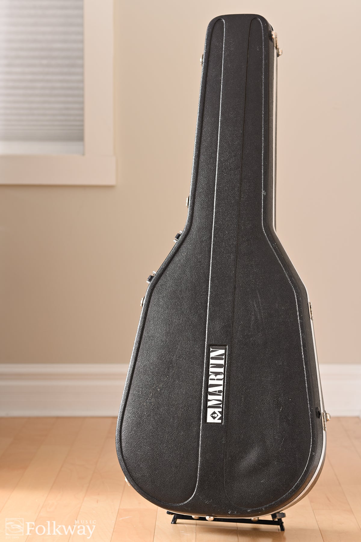 1983 Martin OM-28 Authentic