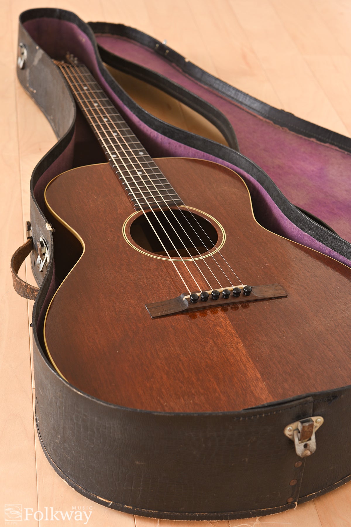 1930 Gibson L-0