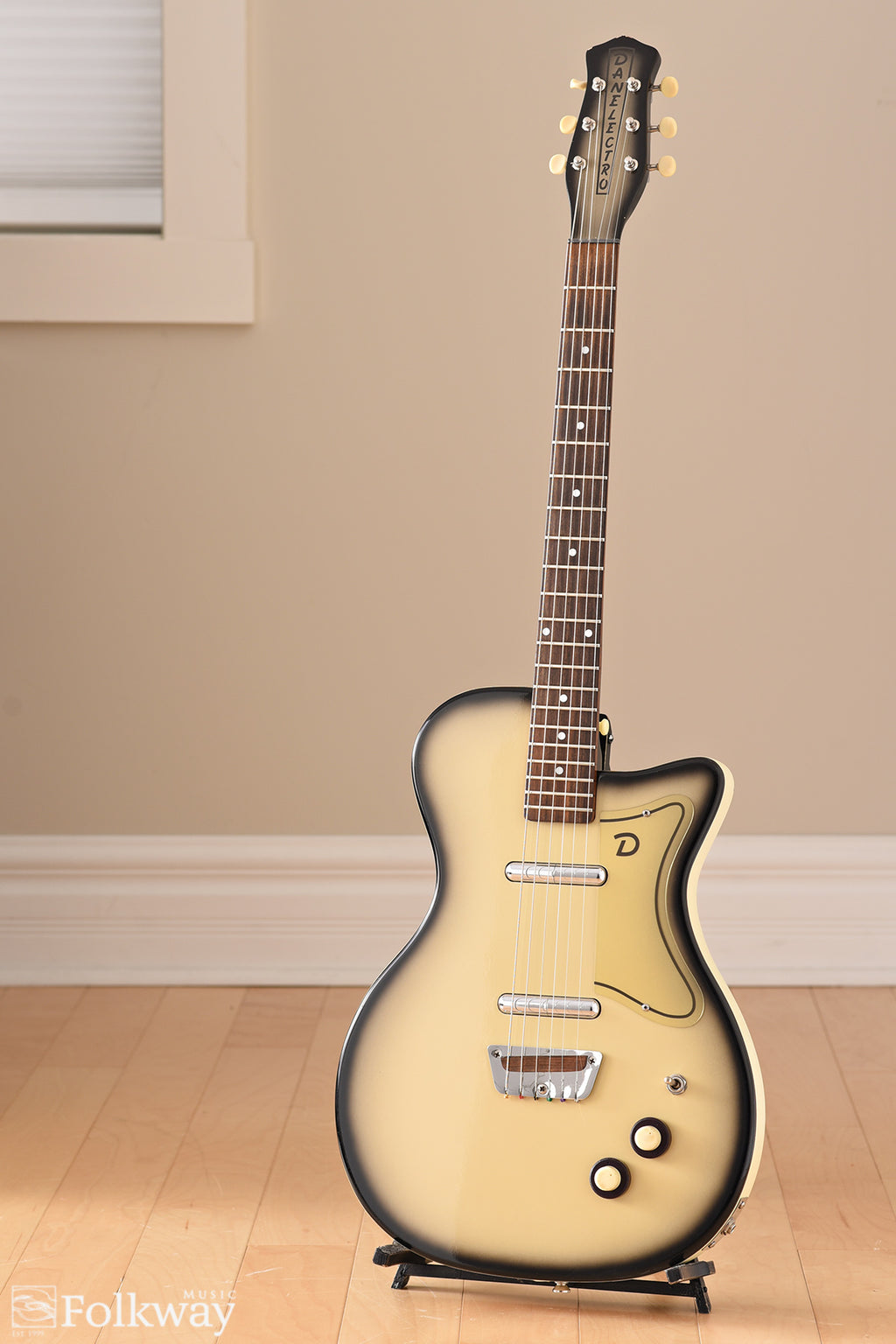 Recent Danelectro U-2 ’56 Reissue