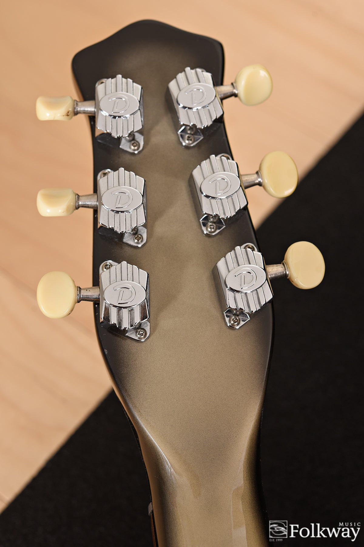 Recent Danelectro U-2 ’56 Reissue