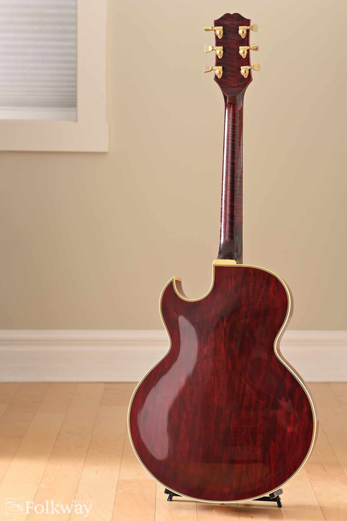 1977 Gibson Howard Roberts Artist
