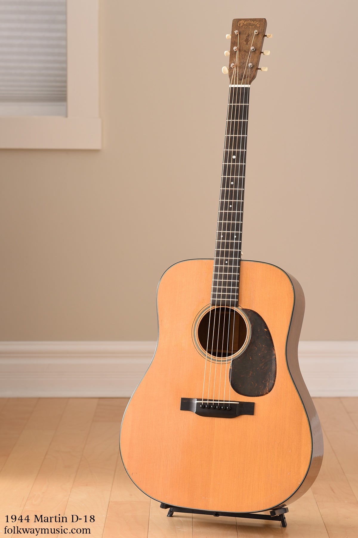 1944 Martin D-18