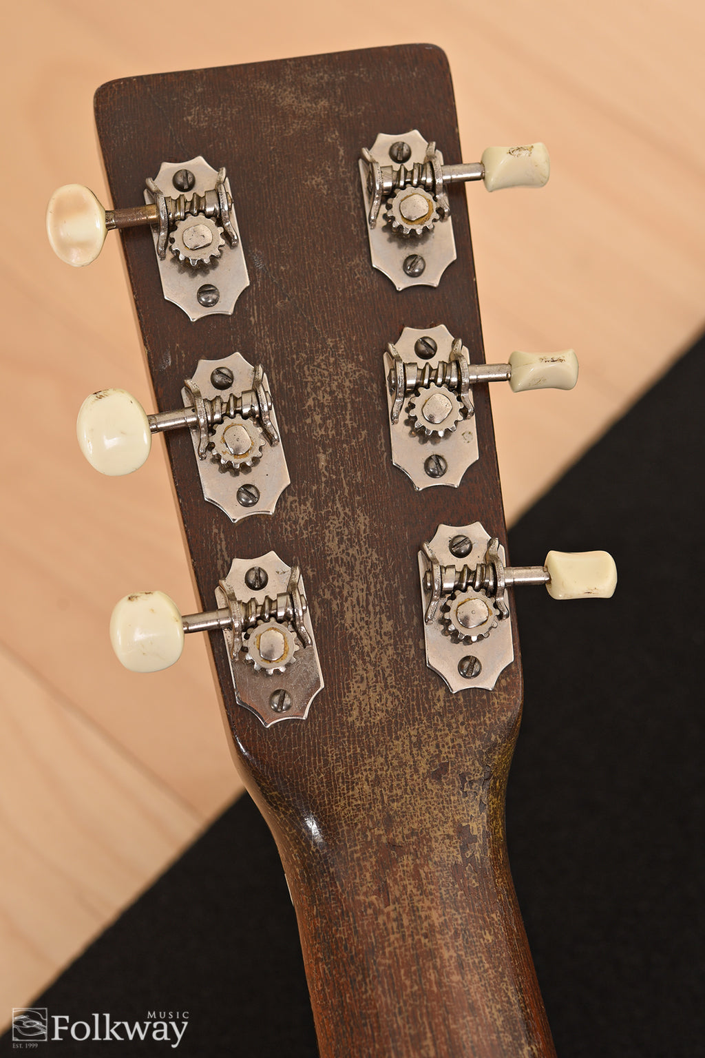 1944 Martin D-18