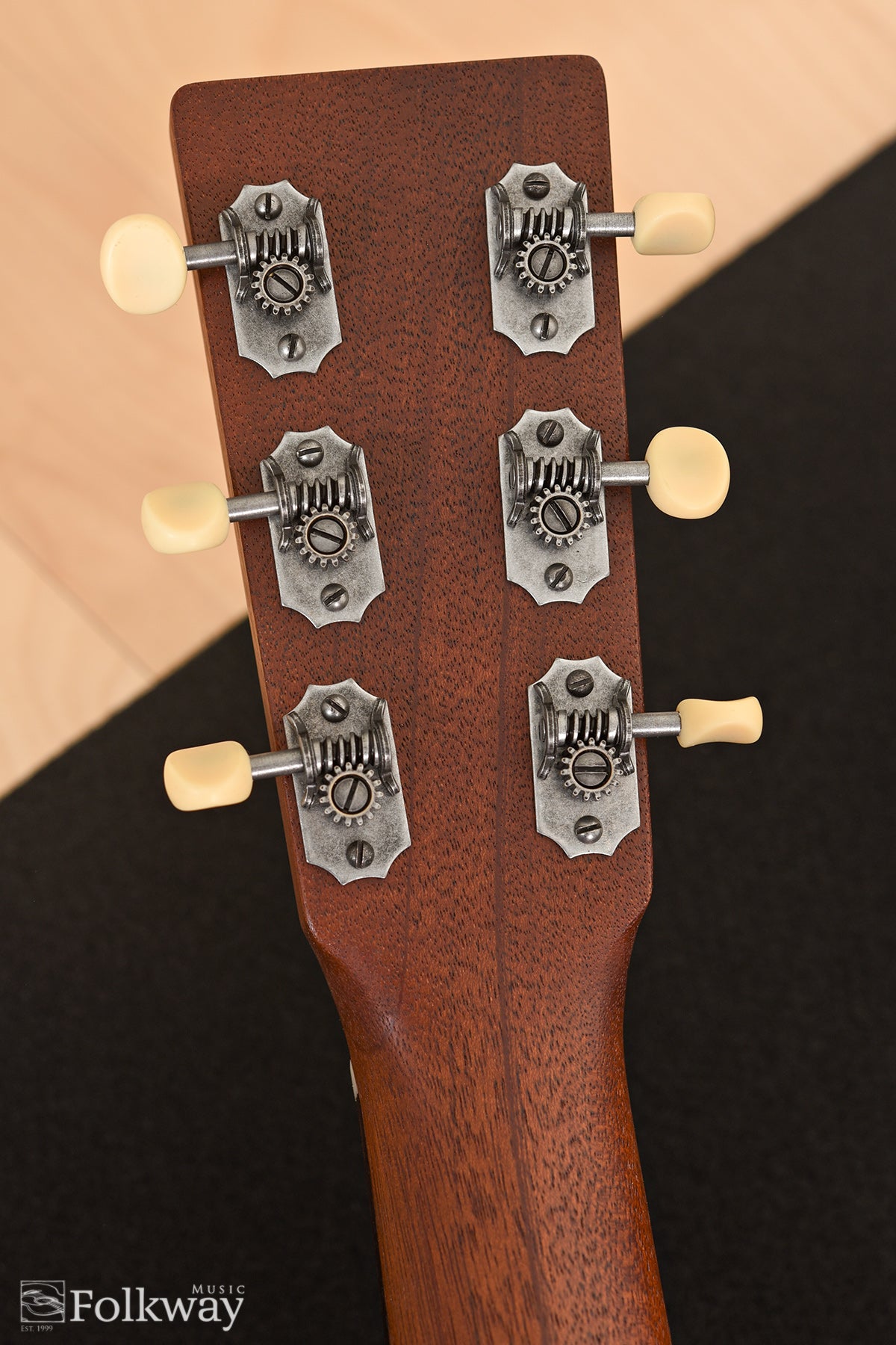 Martin DSS-17 Whiskey Sunset Lefty