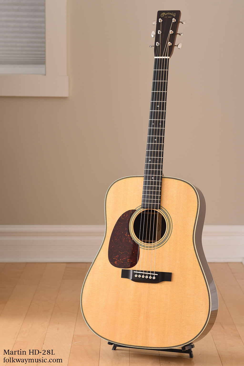 Martin HD-28 Lefty (discontinued spec)