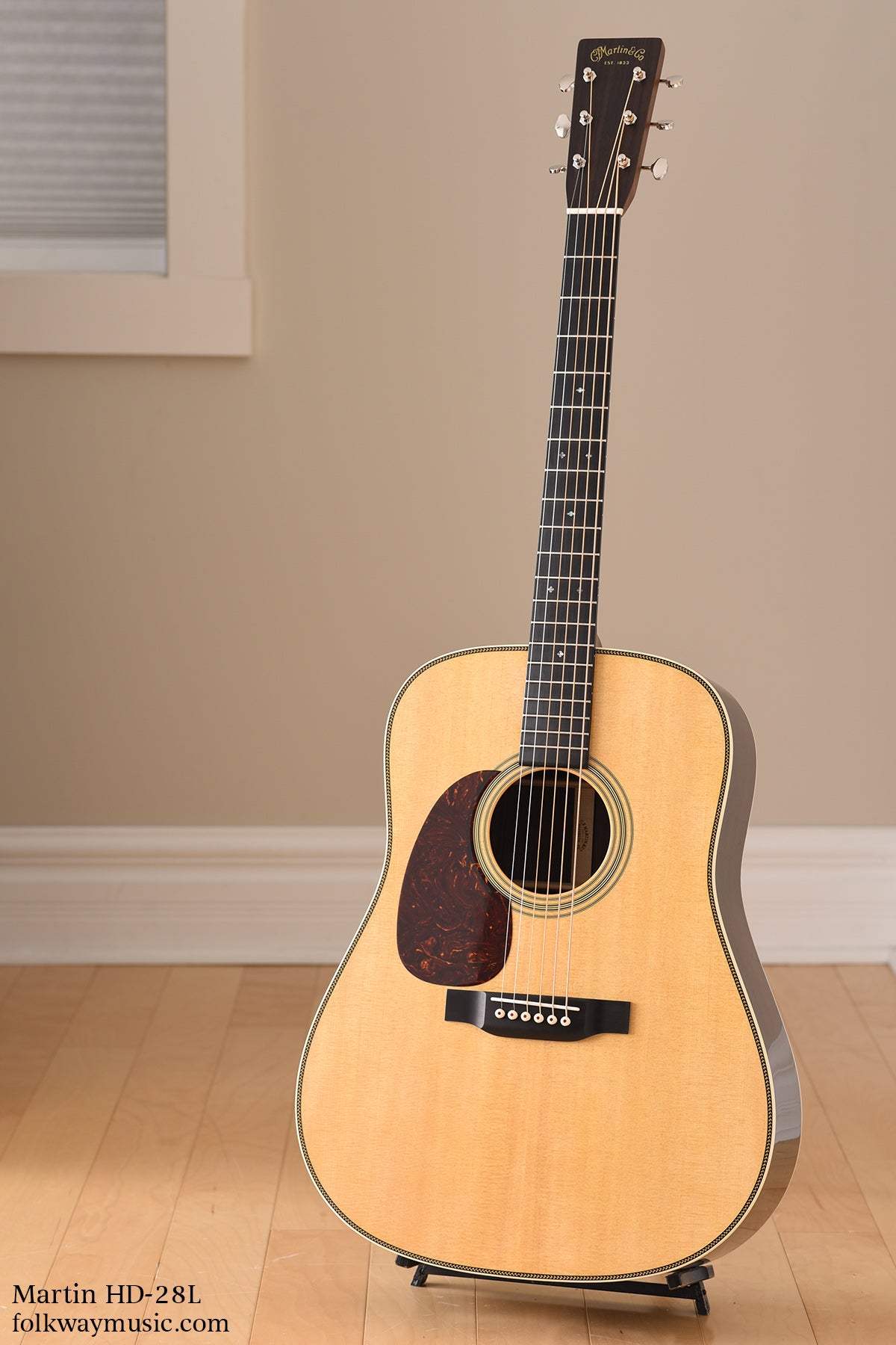 Martin HD-28 Lefty (discontinued spec)