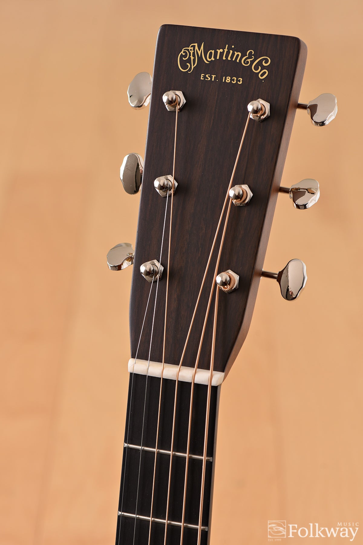 Martin HD-28 Lefty (discontinued spec)