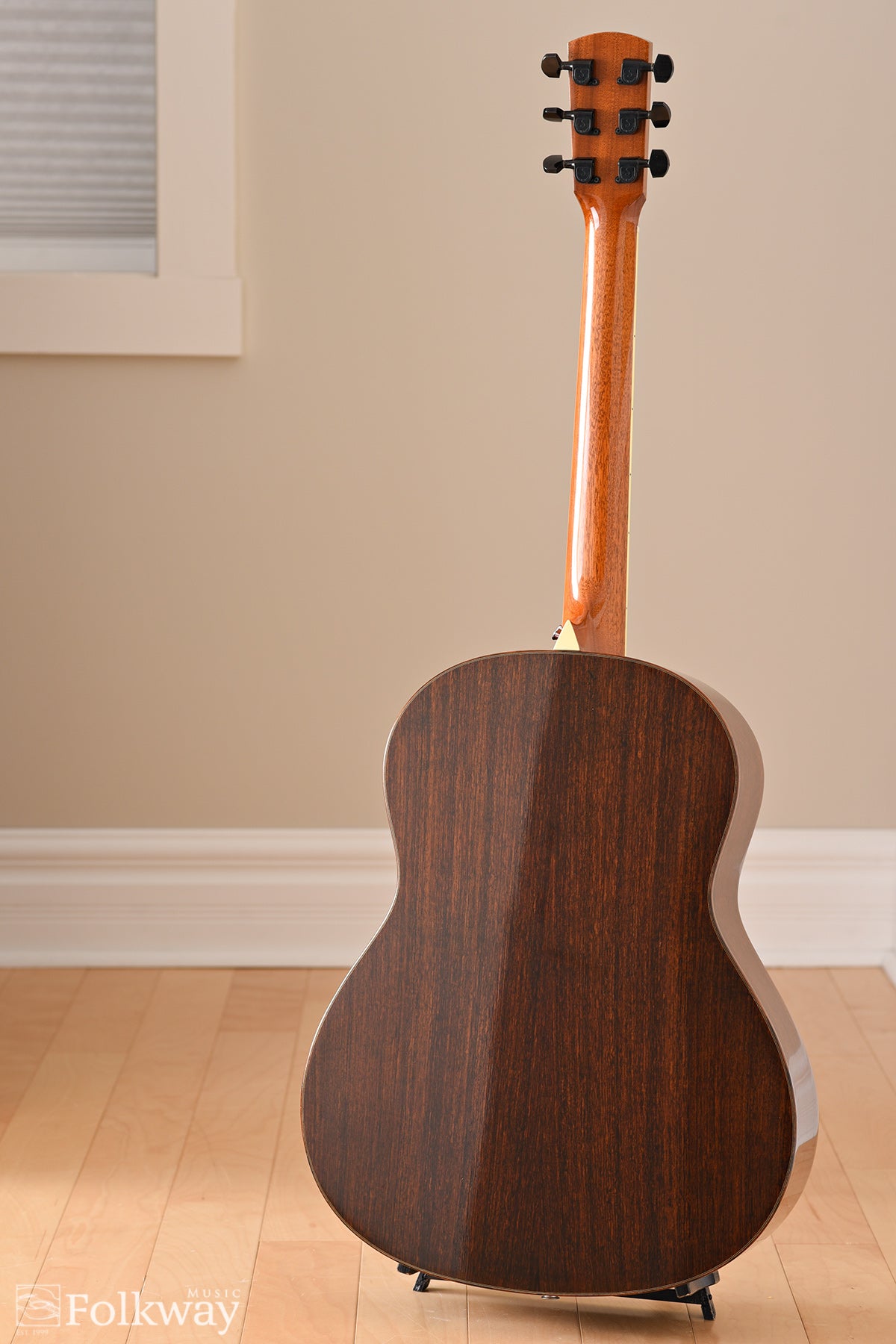 1980s Larrivée L-09