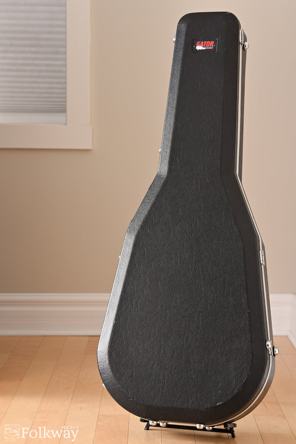 1980s Larrivée L-09