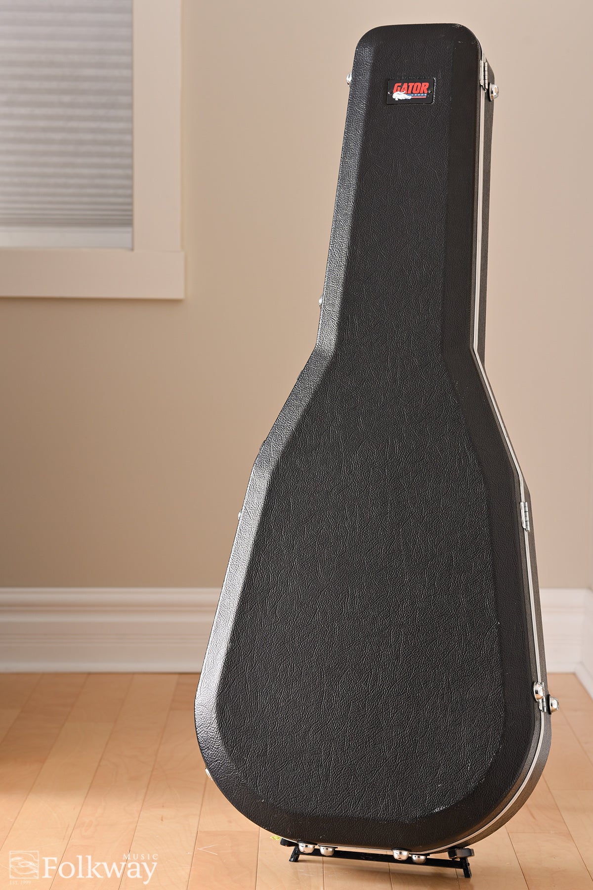 1980s Larrivée L-09