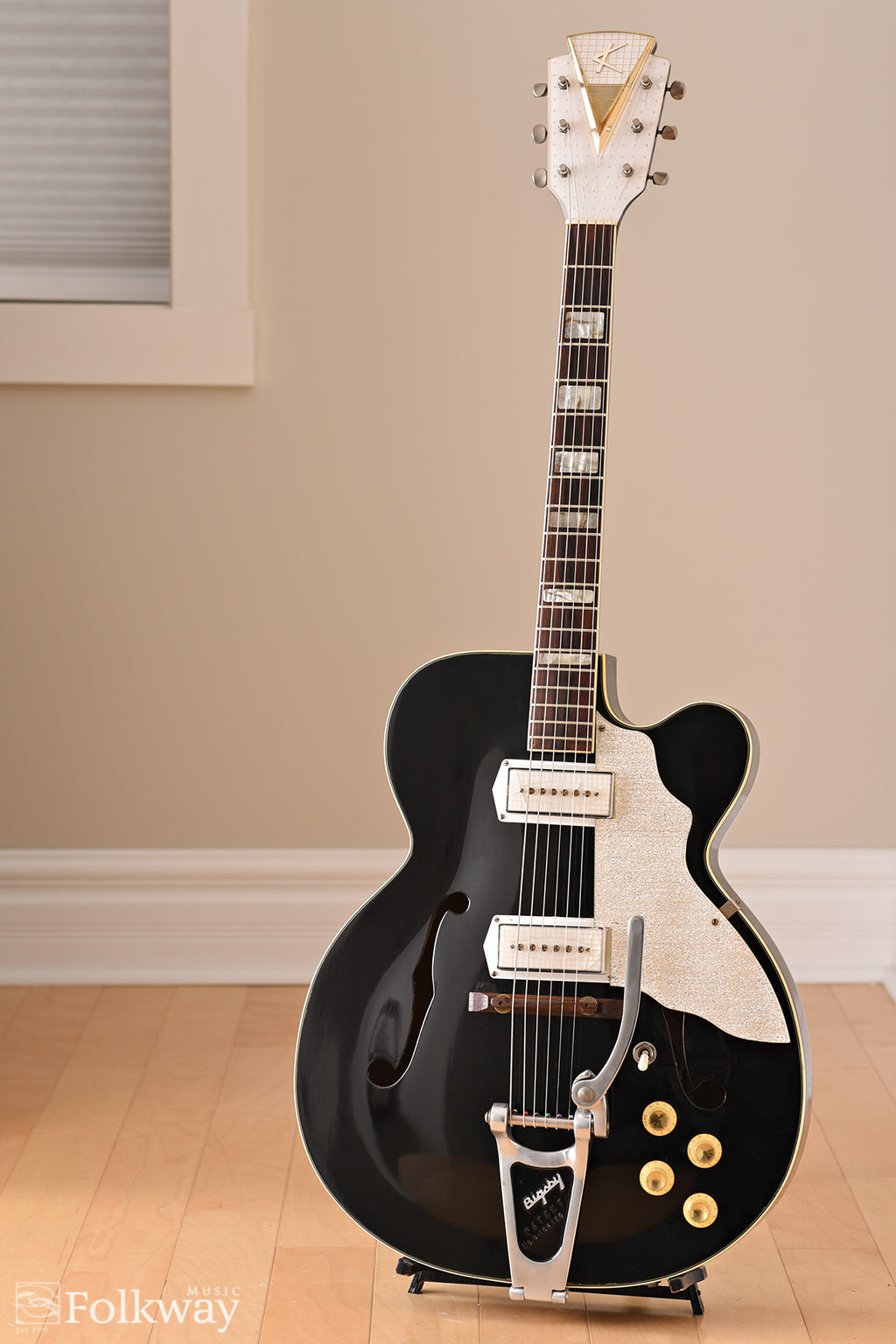 c.1957 Kay K8990 Upbeat
