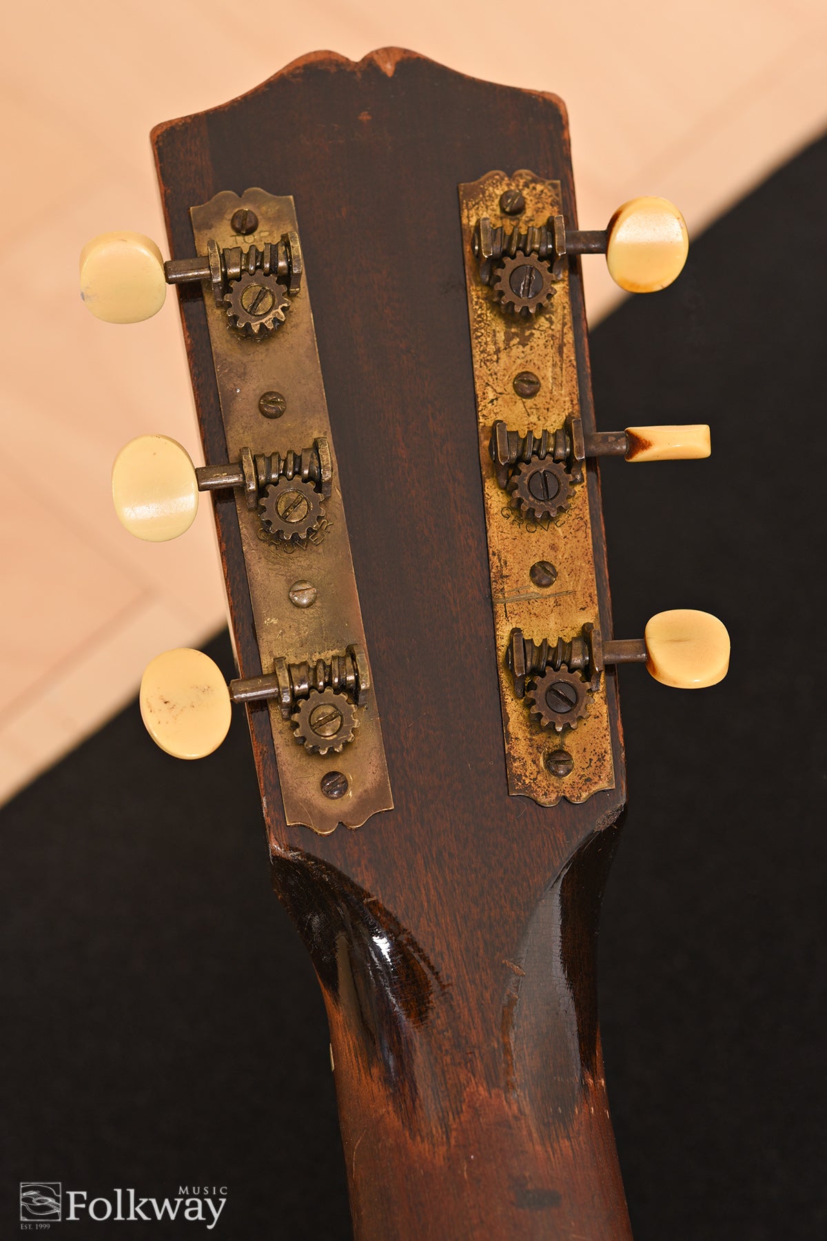 1935 Gibson L-00 Lefty