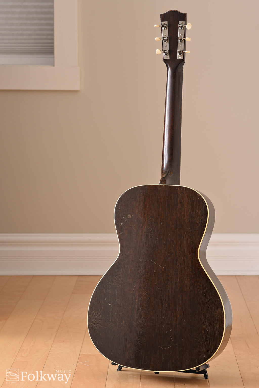 1930 Gibson L-1