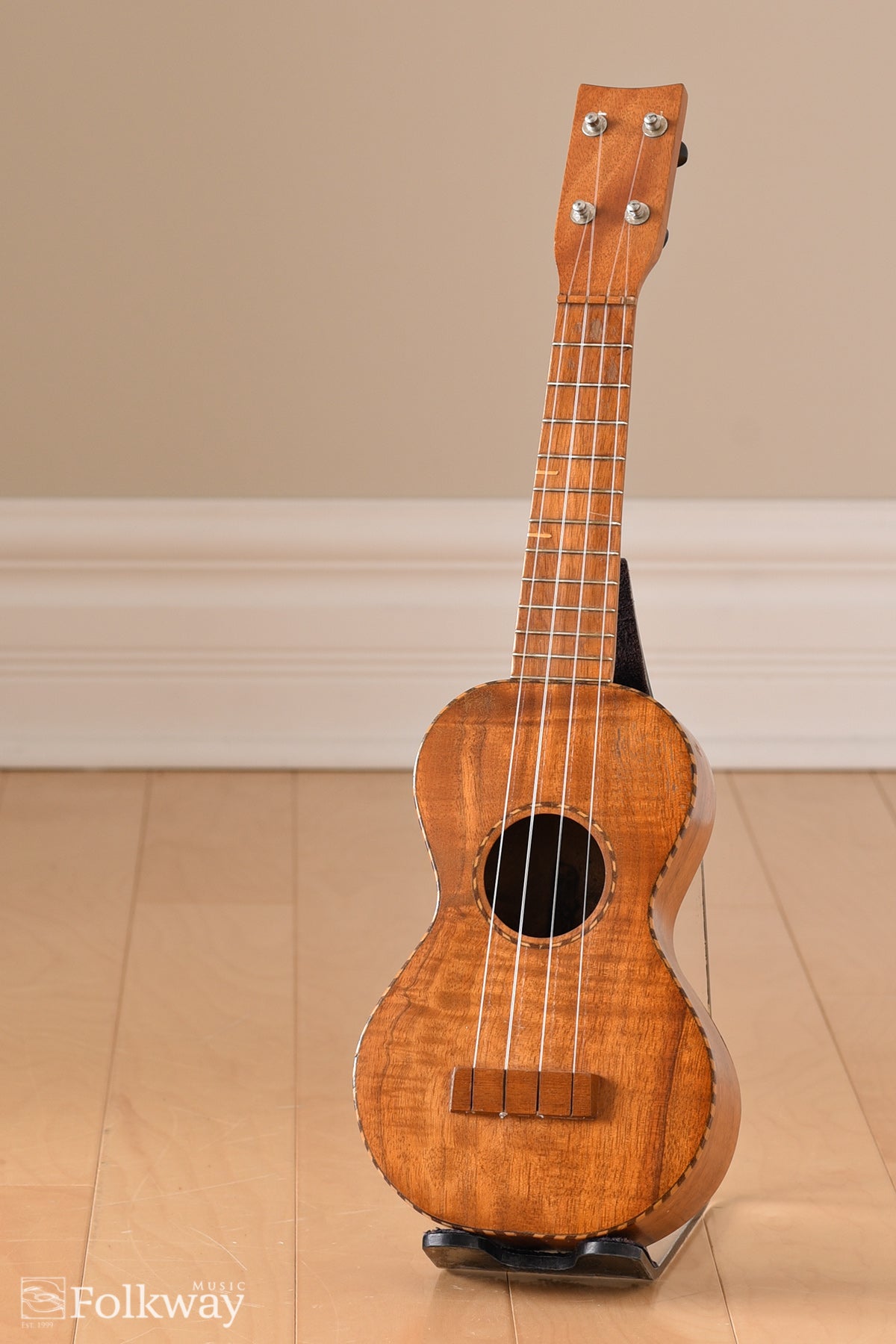 1920s Weissenborn Style 2