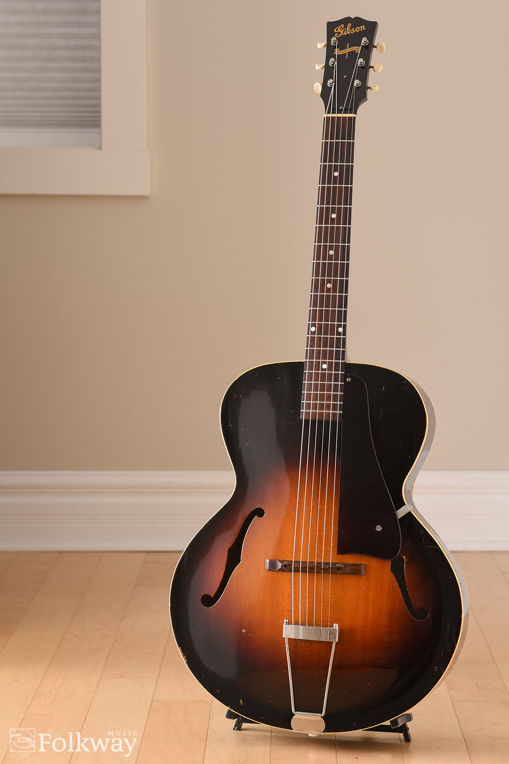 c.1945 Gibson Banner L-50