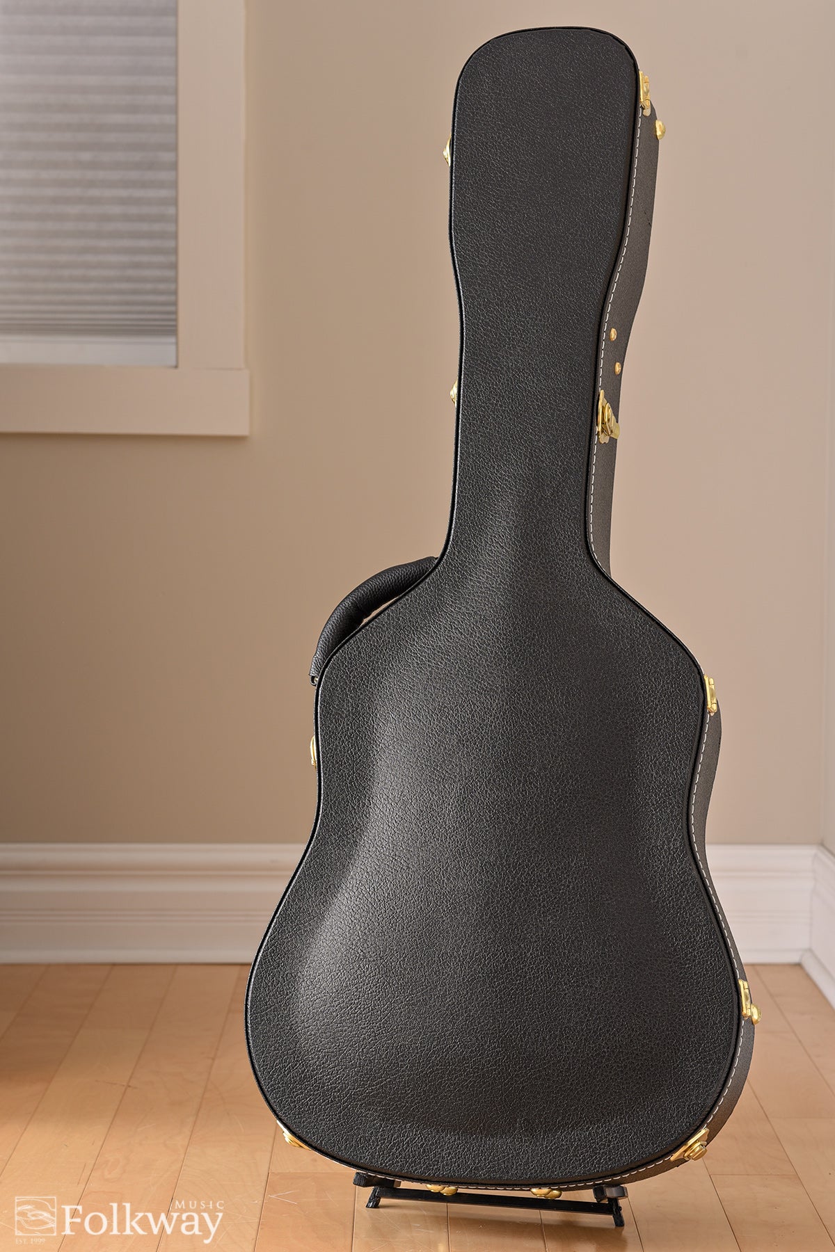 Martin D-45 (discontinued spec)