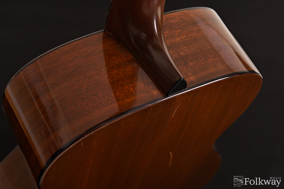 1943 Martin 0-18