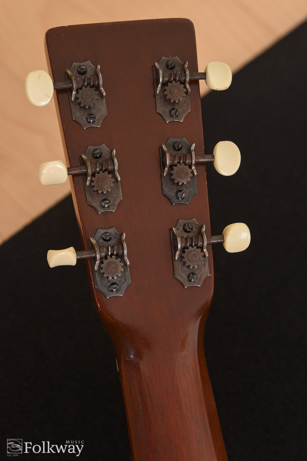 1943 Martin 0-18