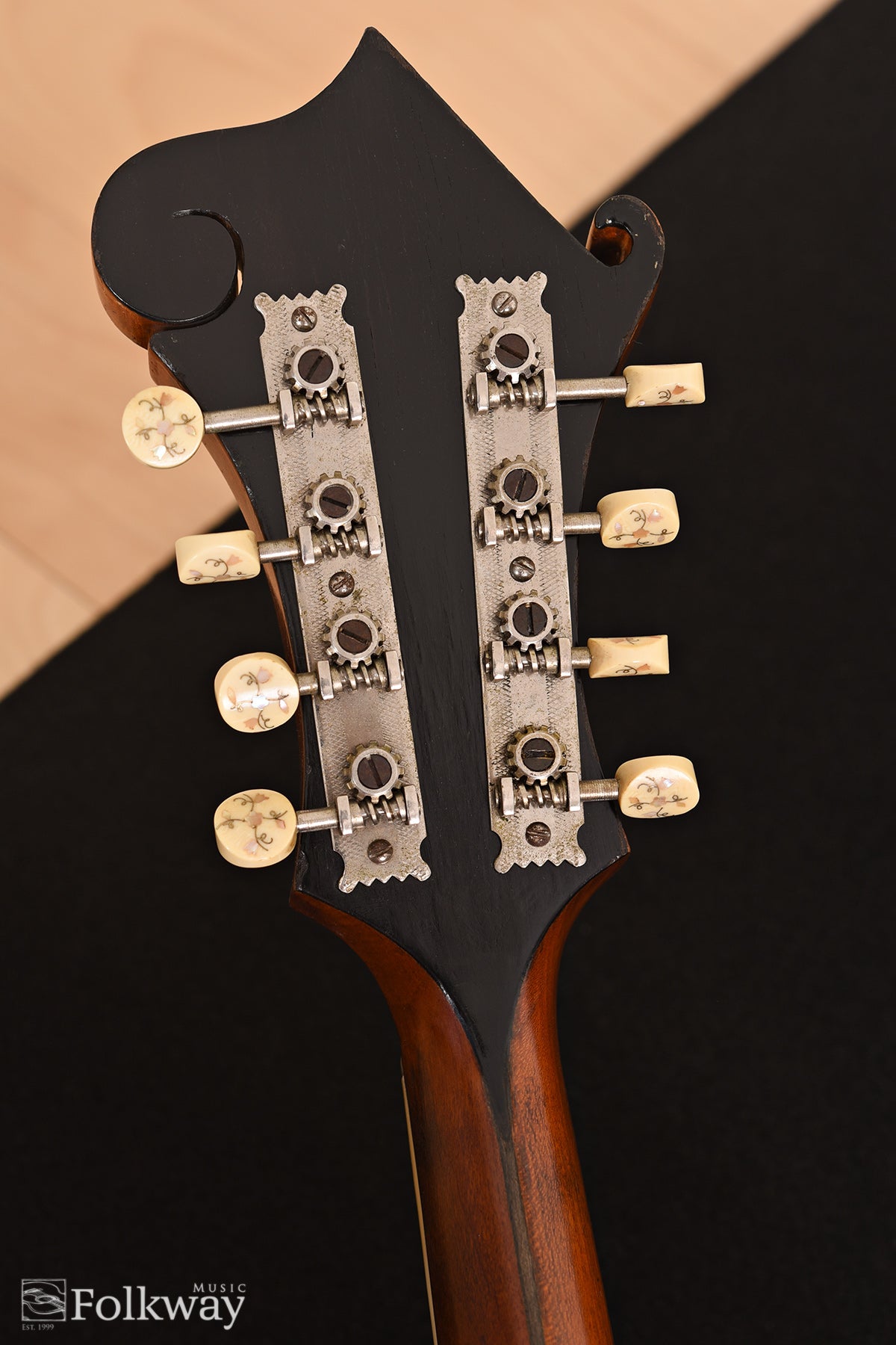 1911 Gibson F-2