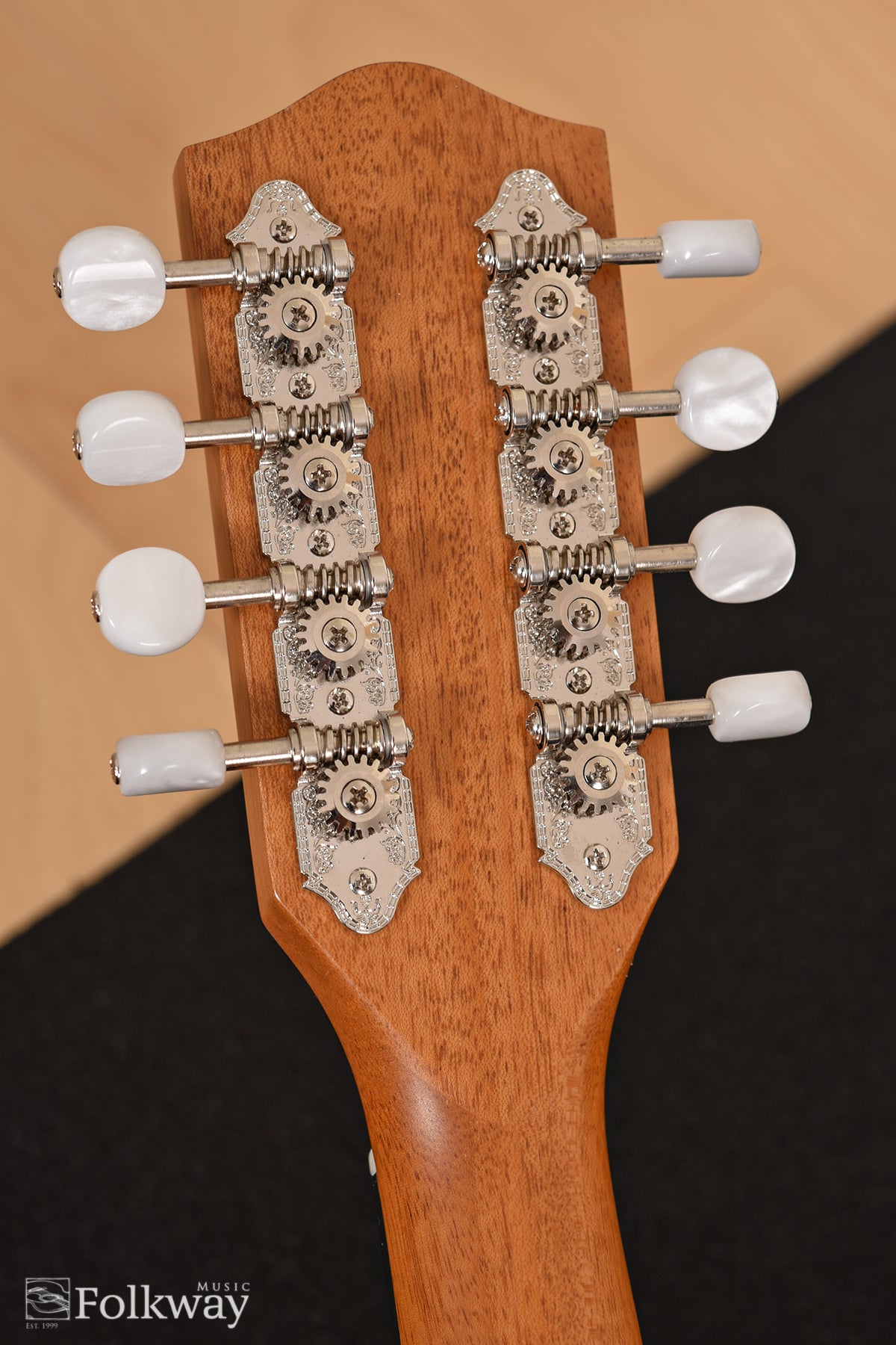 Pono MTDX 8-String Mahogany Tenor Deluxe