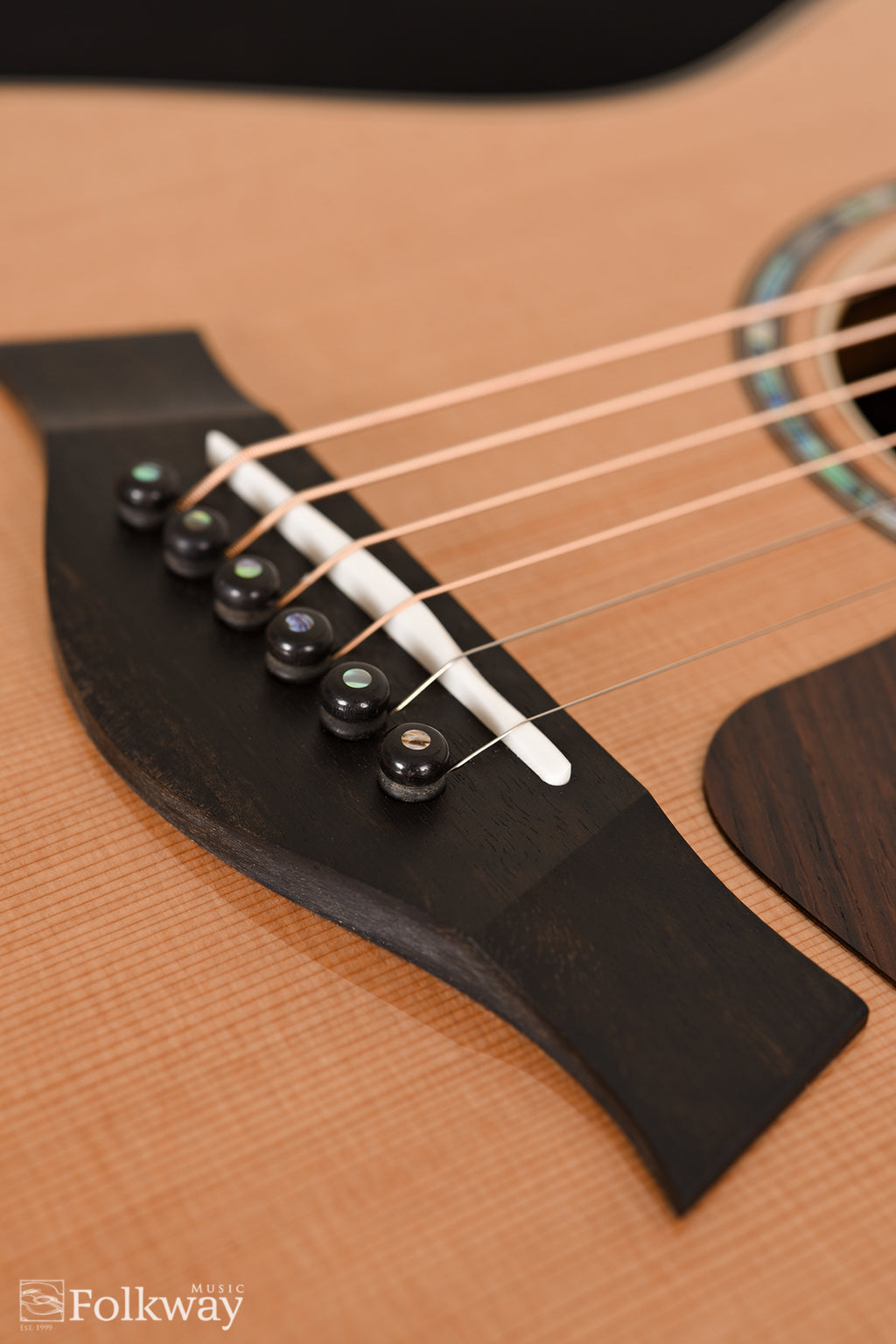 Taylor 812c Cedar