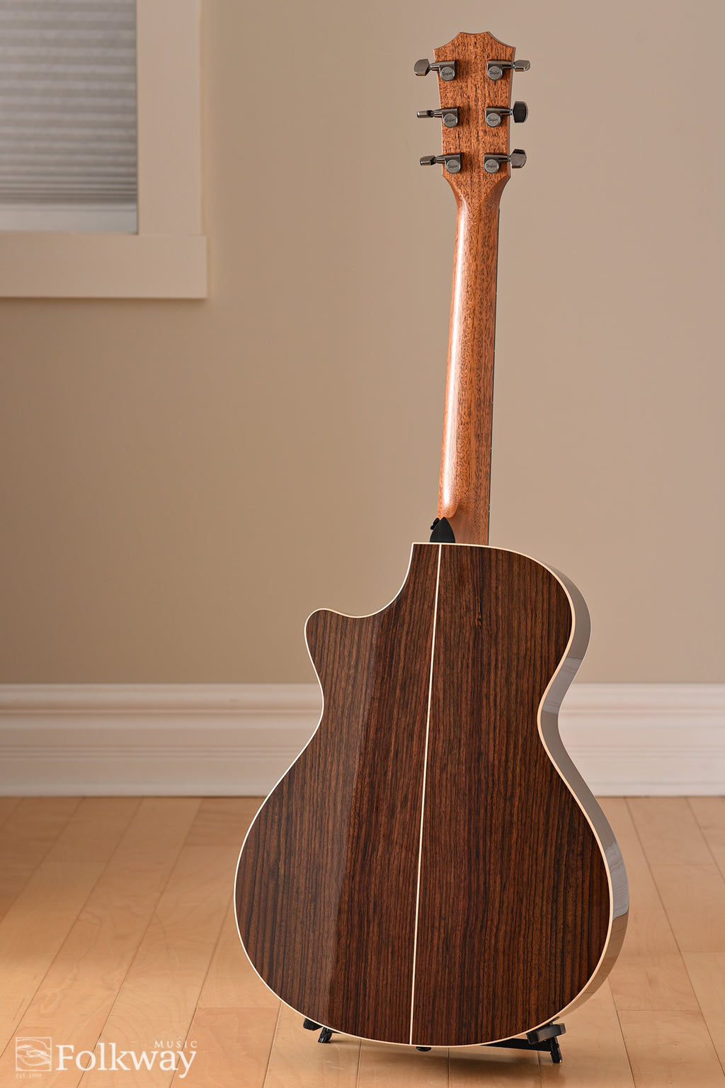 Taylor 812c Cedar