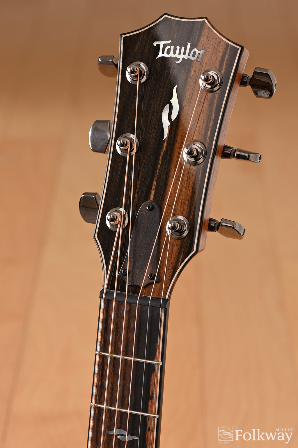 Taylor 812c Cedar