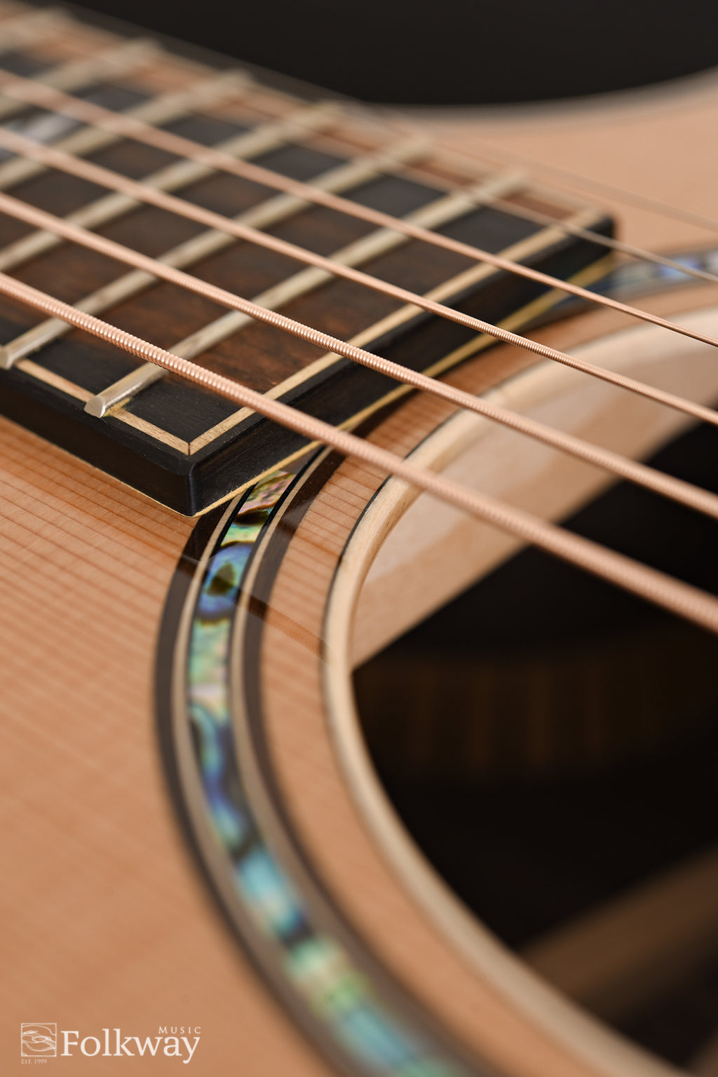 Taylor 812c Cedar