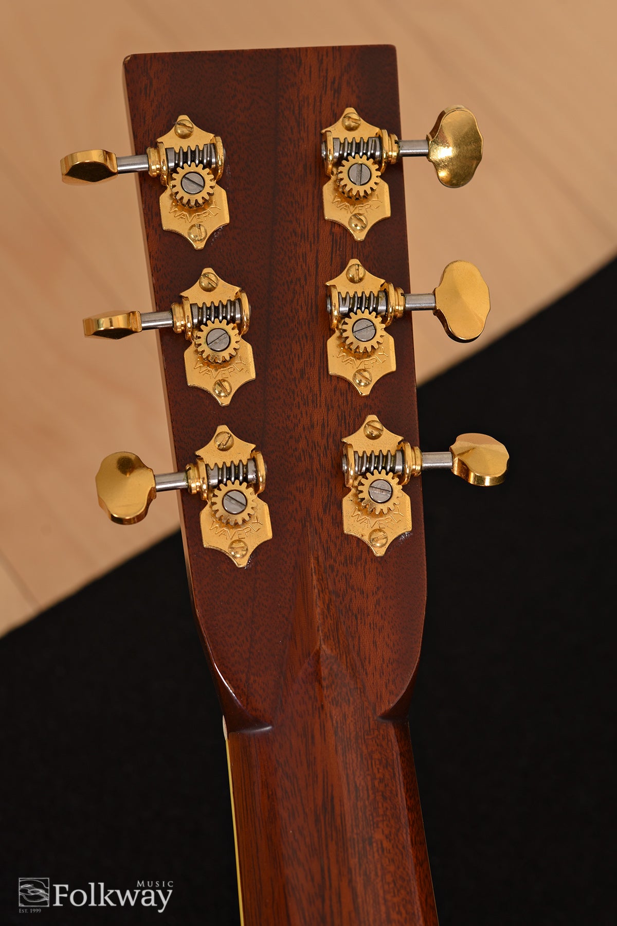 1997 Santa Cruz Tony Rice Model