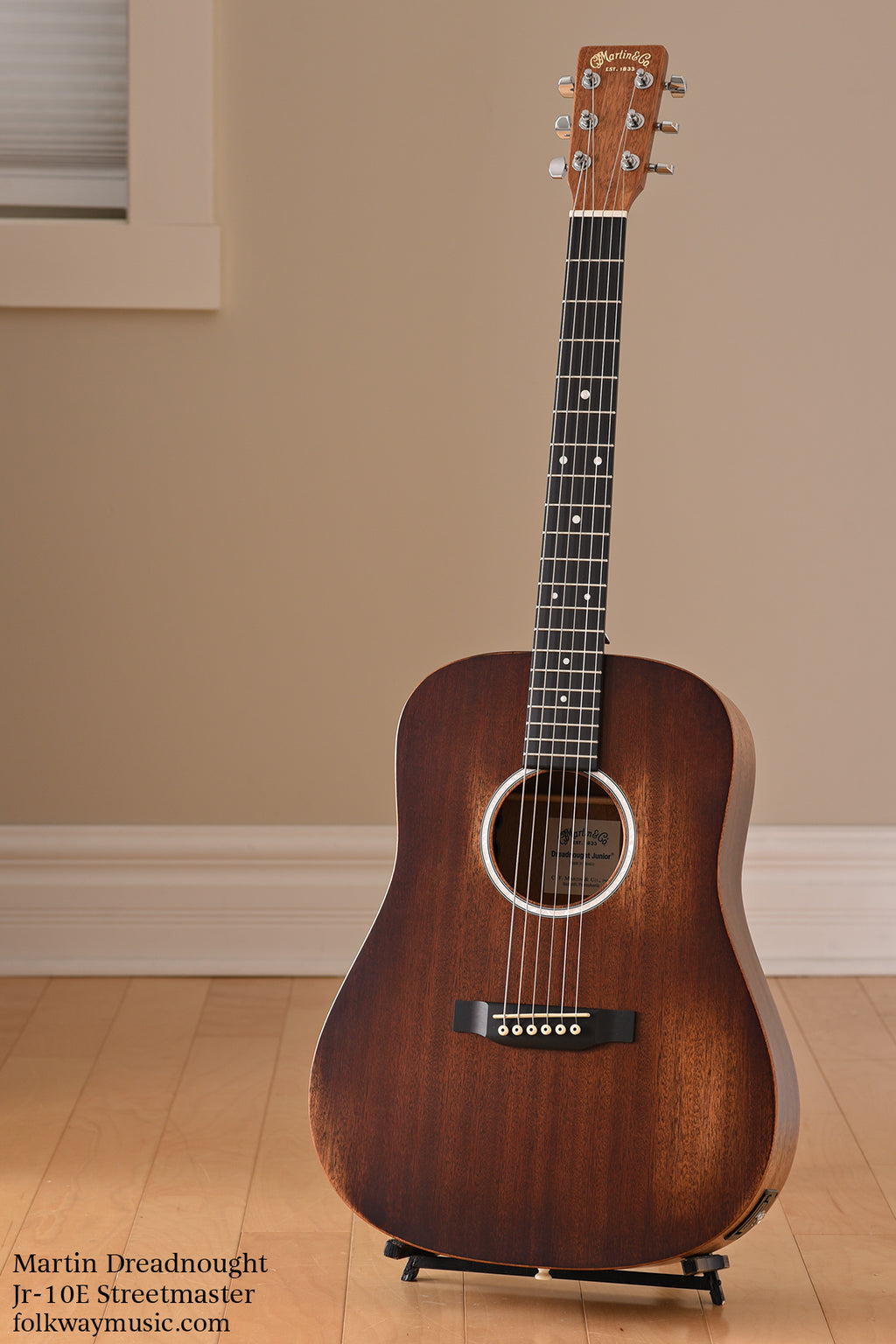 Martin Dreadnought Jr-10E Streetmaster (discontinued spec)