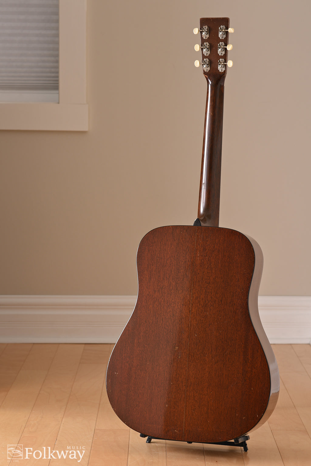 1944 Martin D-18