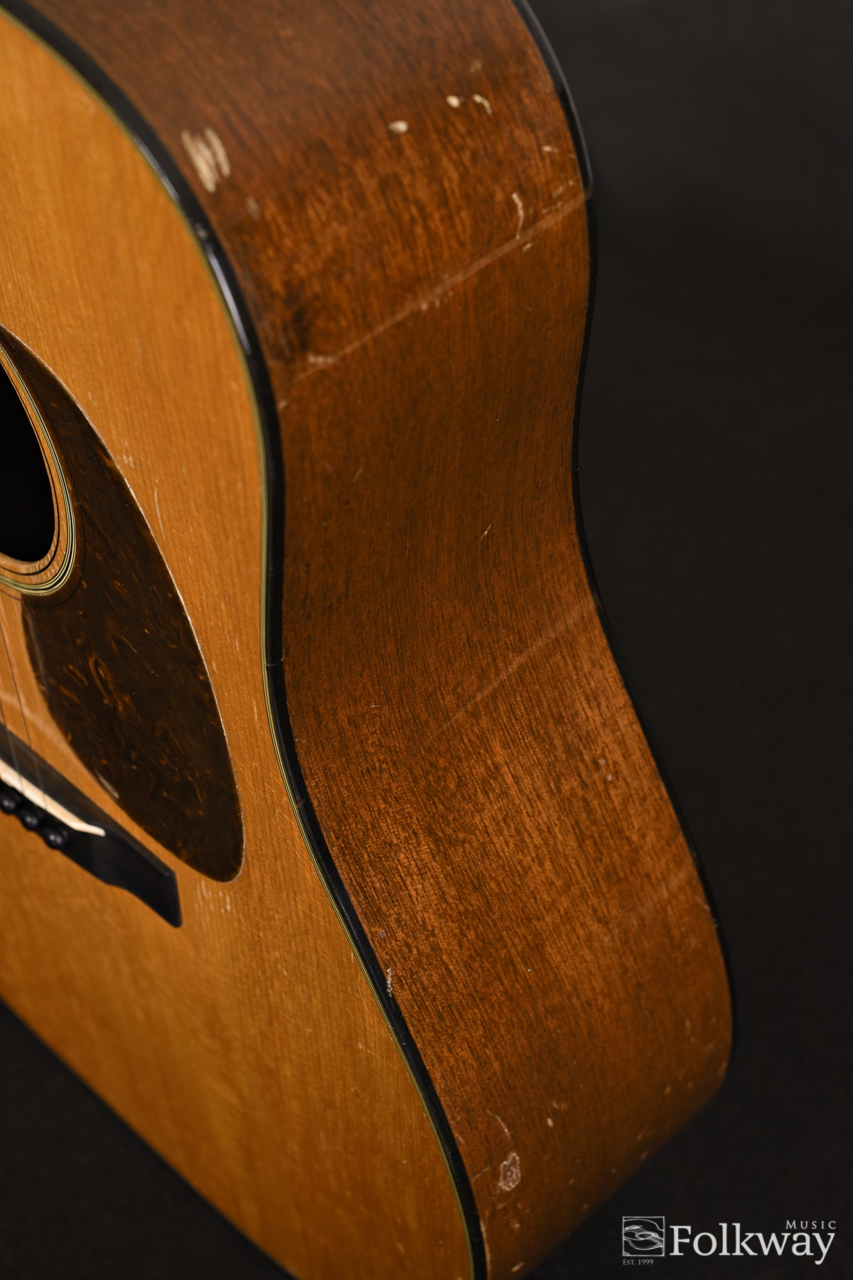 1944 Martin D-18