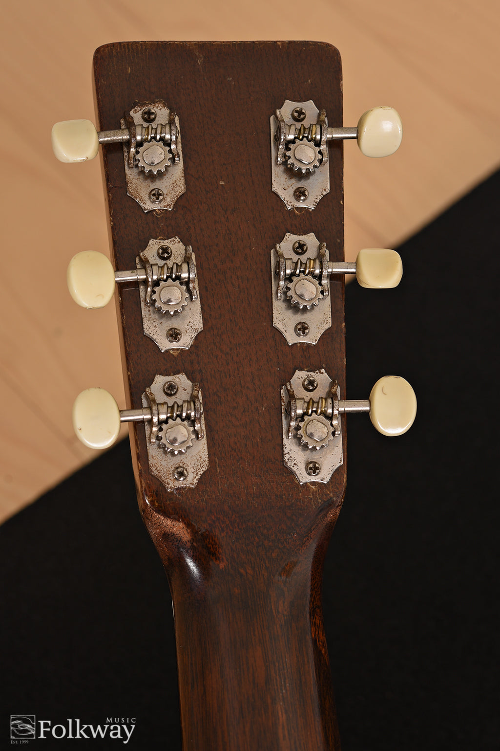 1944 Martin D-18